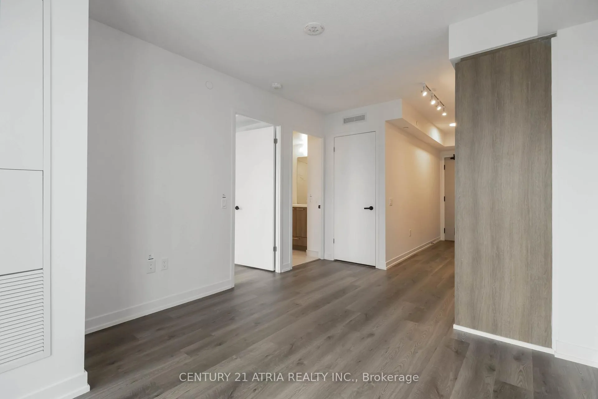 Photo 12 of Unit 4002, 195 Commerce Street, Vaughan, Vaughan Corporate Centre — HOMEH