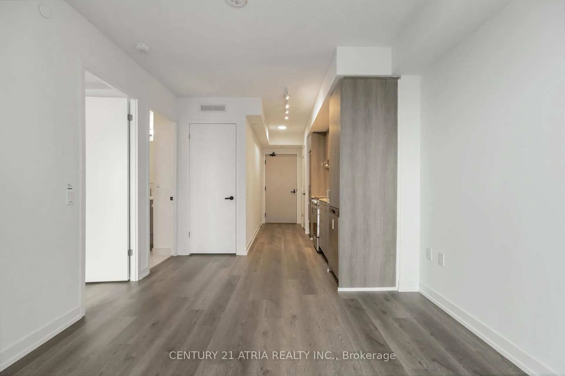 Photo 13 of Unit 4002, 195 Commerce Street, Vaughan, Vaughan Corporate Centre — HOMEH