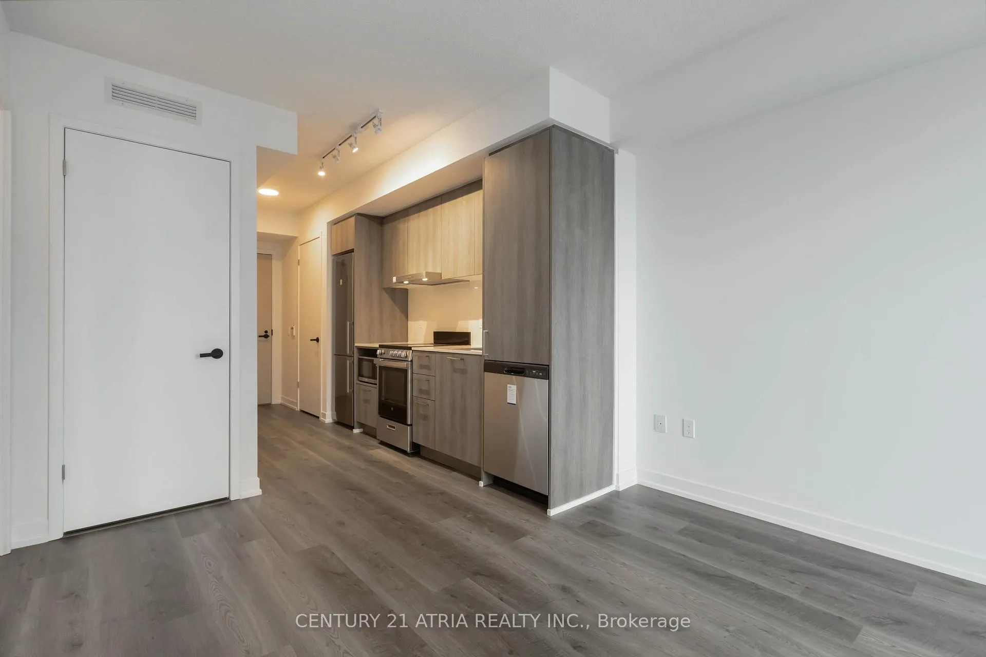 Photo 14 of Unit 4002, 195 Commerce Street, Vaughan, Vaughan Corporate Centre — HOMEH