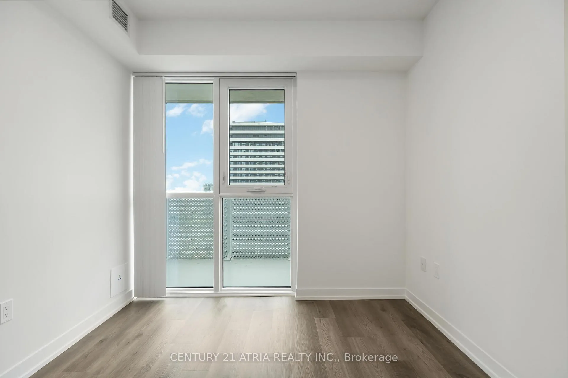 Photo 17 of Unit 4002, 195 Commerce Street, Vaughan, Vaughan Corporate Centre — HOMEH
