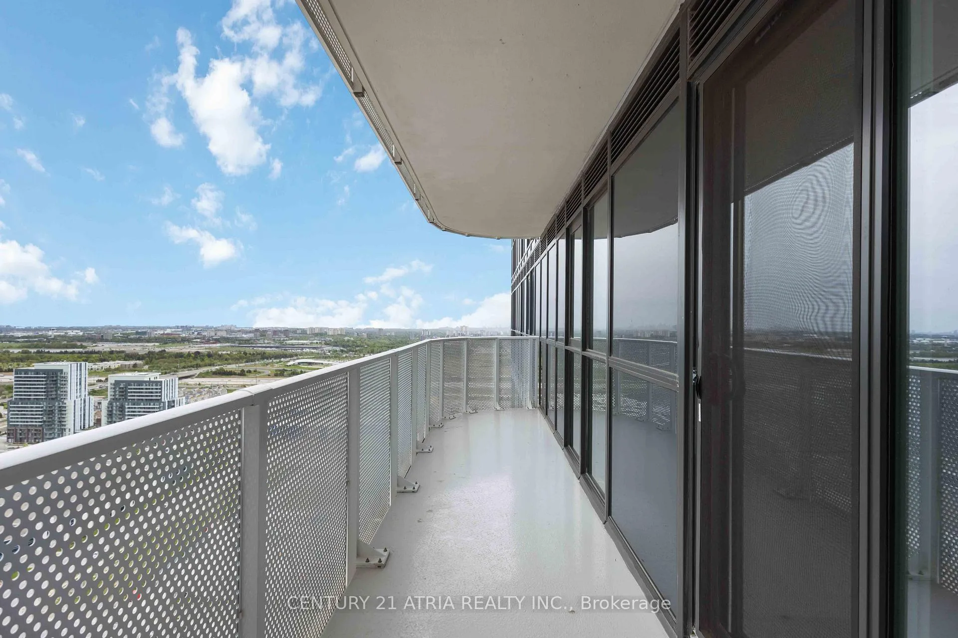 Photo 20 of Unit 4002, 195 Commerce Street, Vaughan, Vaughan Corporate Centre — HOMEH