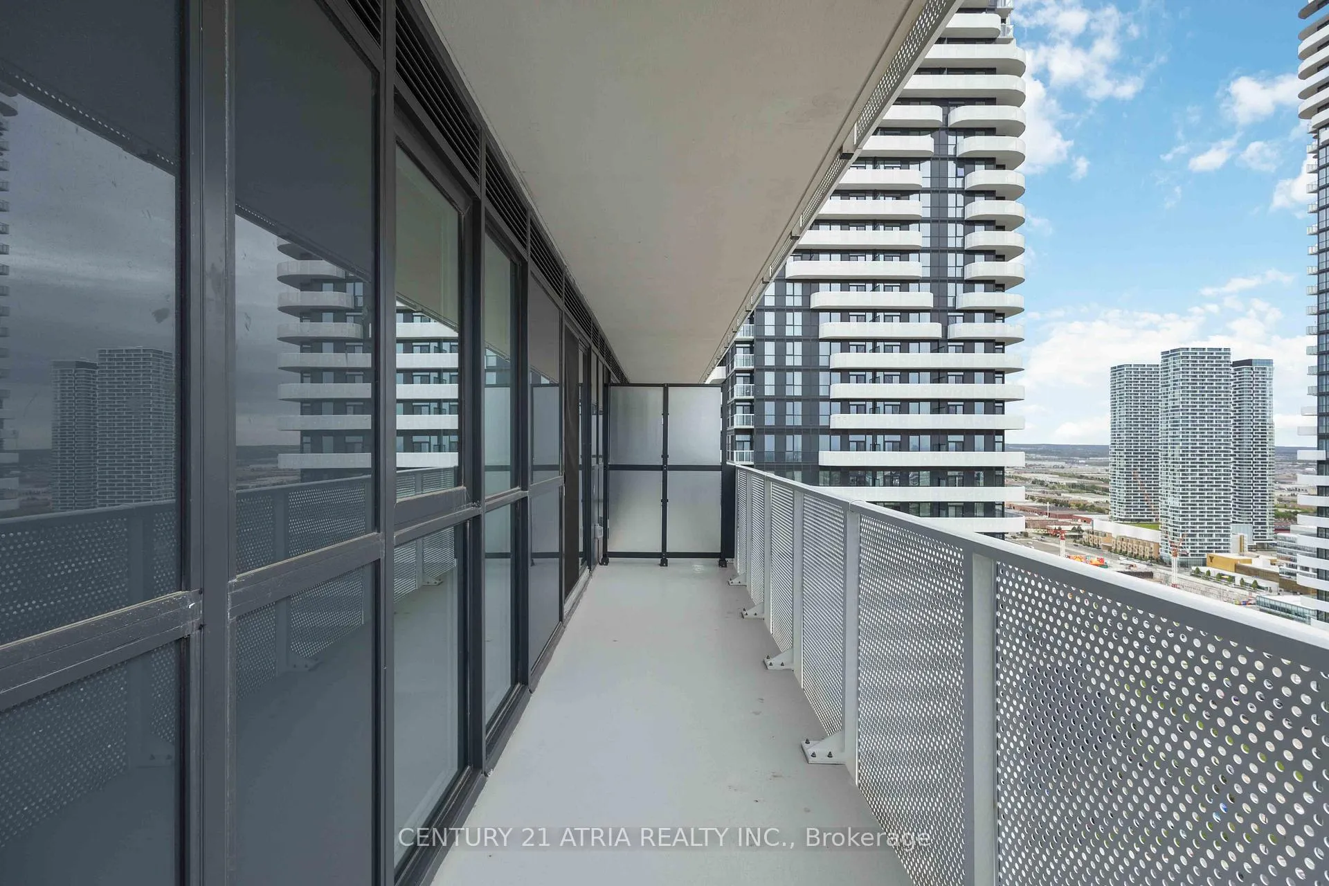 Photo 21 of Unit 4002, 195 Commerce Street, Vaughan, Vaughan Corporate Centre — HOMEH