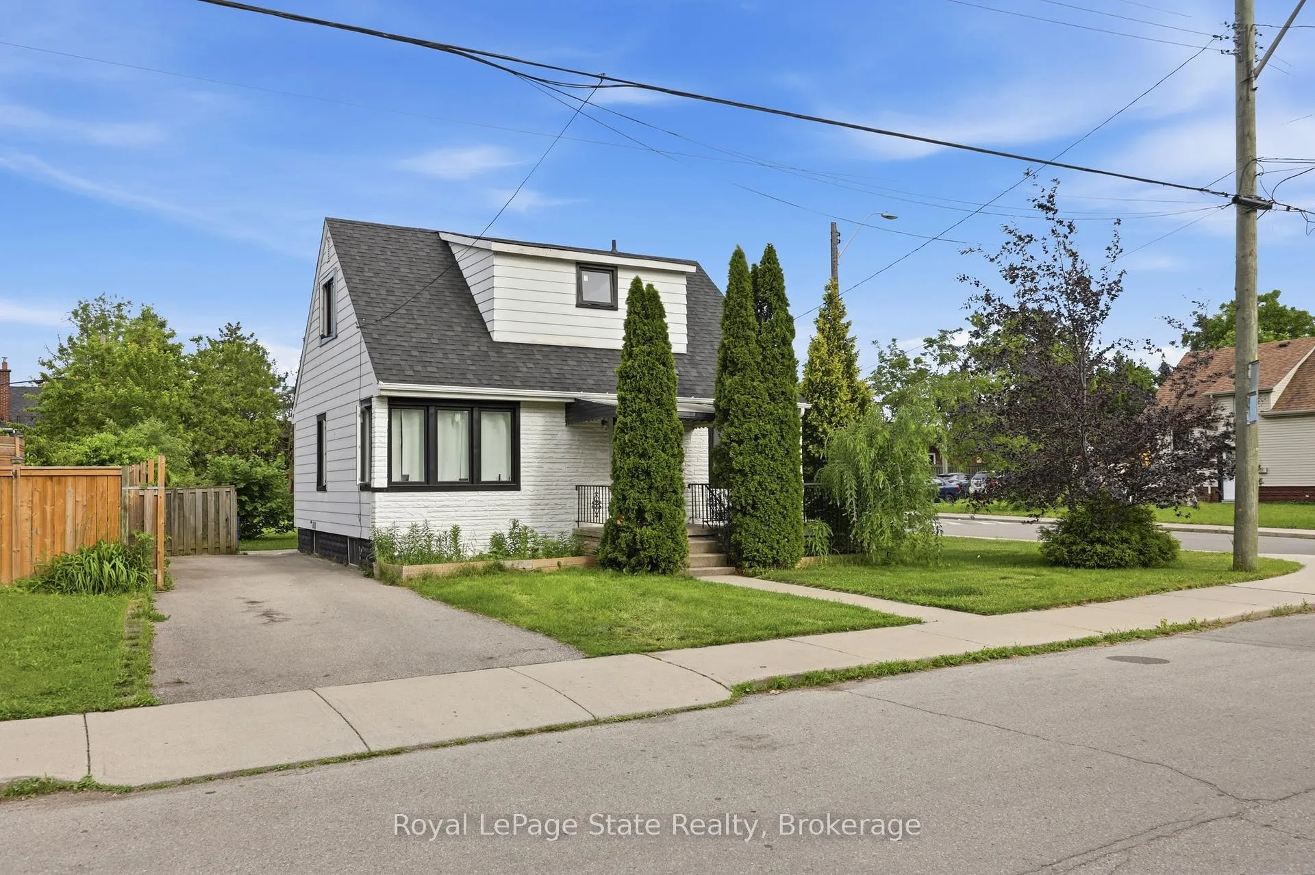 Photo 24 of 15 West 1st Street, Hamilton, Bonnington — HOMEH