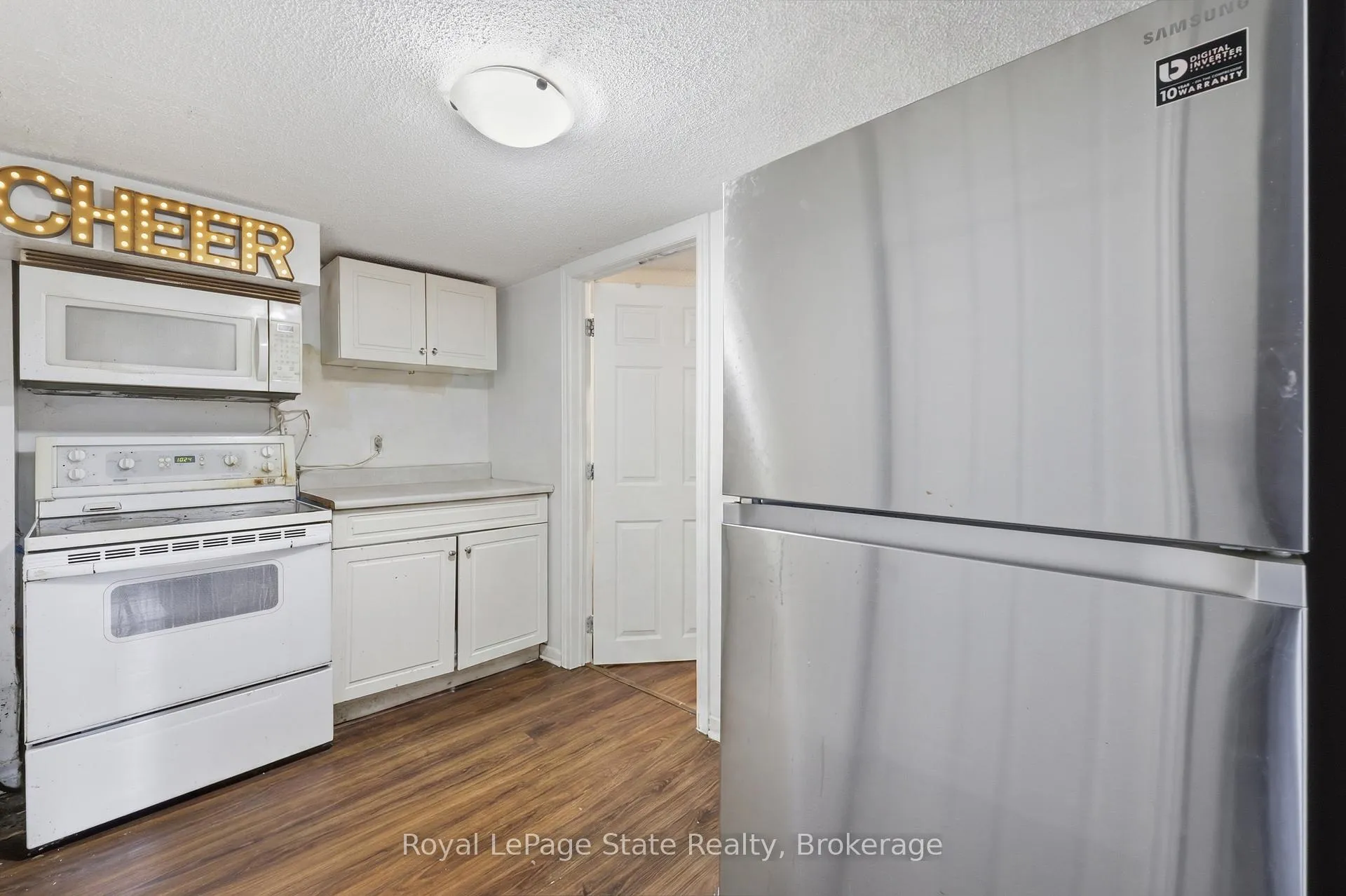 Photo 37 of 15 West 1st Street, Hamilton, Bonnington — HOMEH