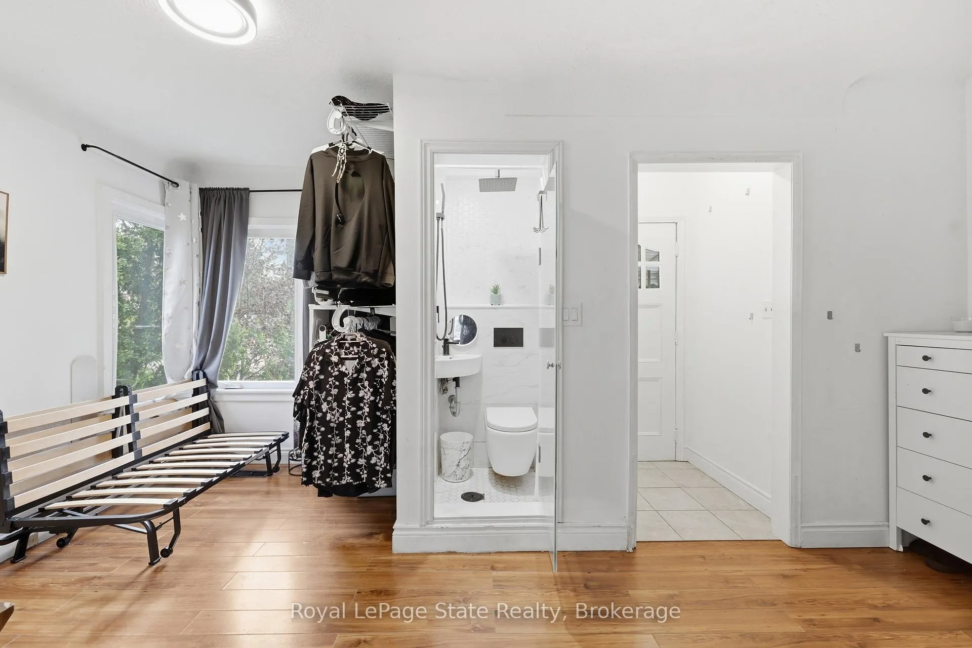 Photo 41 of 15 West 1st Street, Hamilton, Bonnington — HOMEH