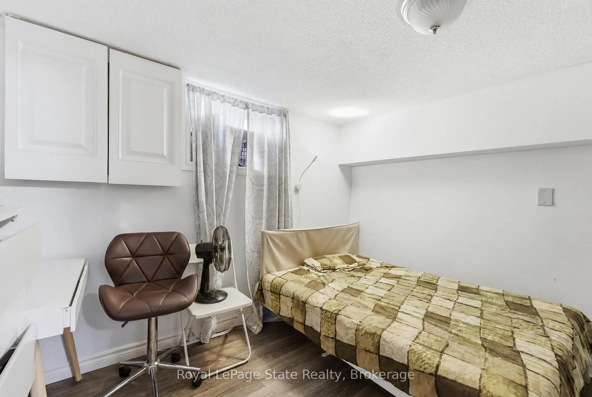Photo 51 of 15 West 1st Street, Hamilton, Bonnington — HOMEH