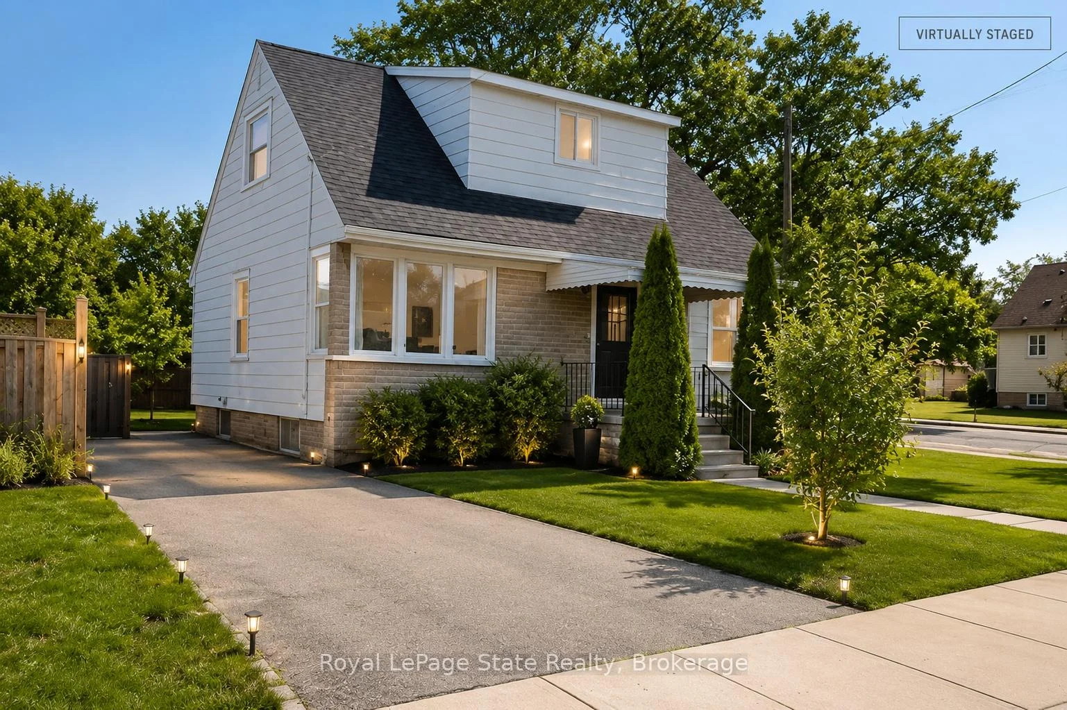 Photo 7 of 15 West 1st Street, Hamilton, Bonnington — HOMEH