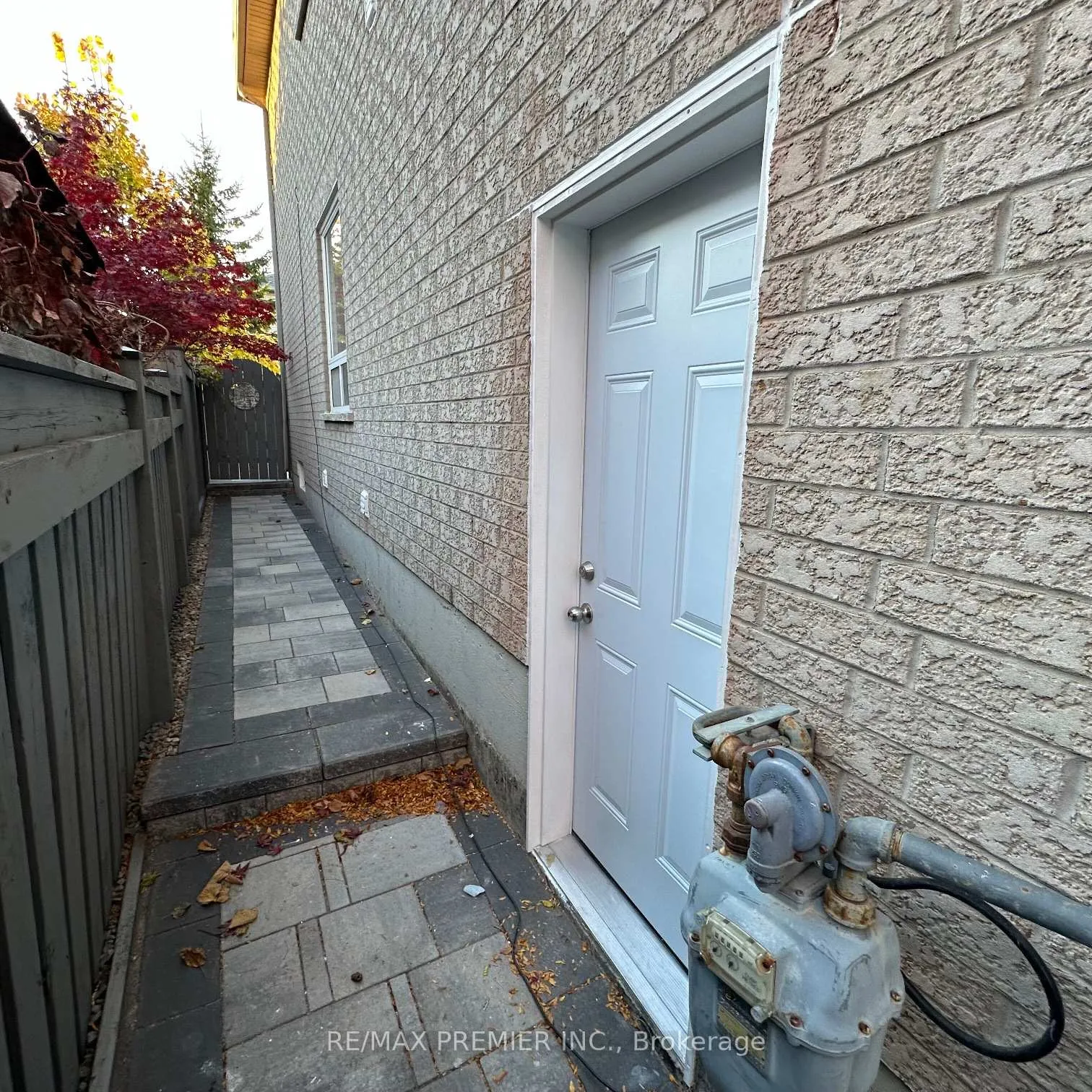 Photo 4 of Unit Basement, 10 Ancon Road, Vaughan, Vellore Village — HOMEH