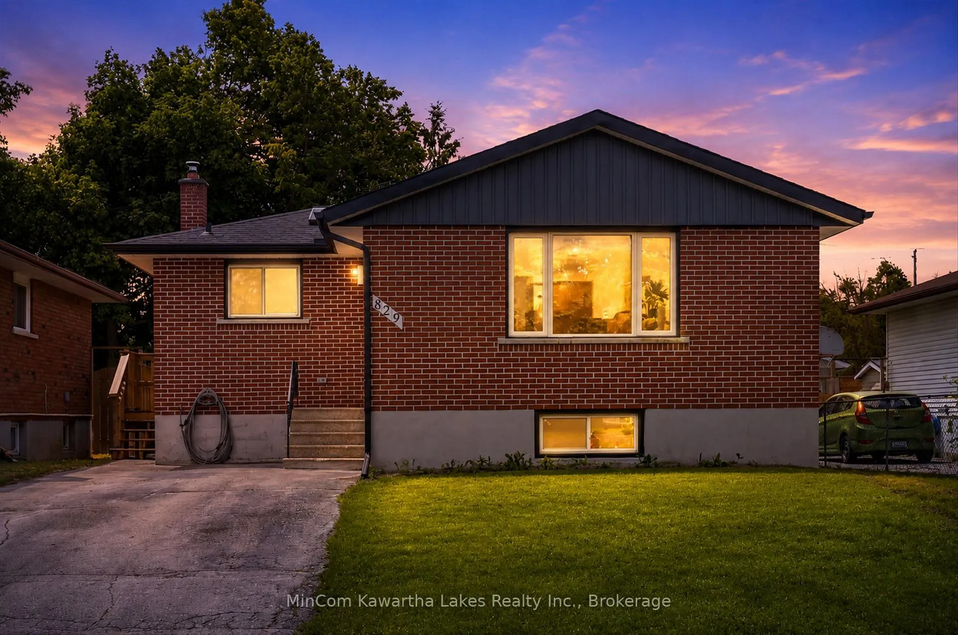 Photo 2 of 829 Orpington Road, Peterborough, Otonabee Ward 1 — HOMEH