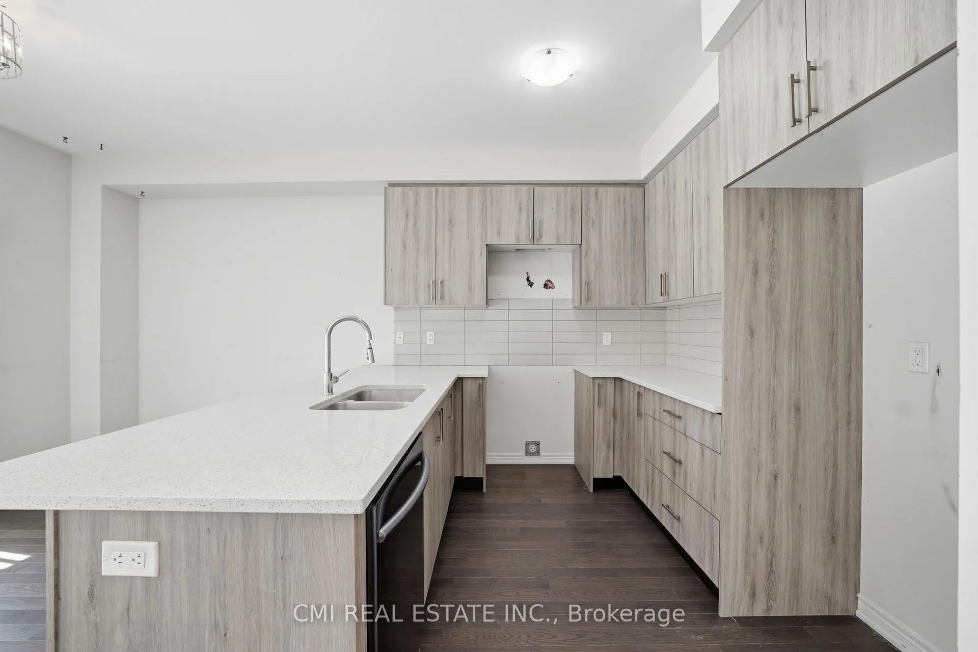Photo 9 of Unit 83, 56 Seedhouse Road, Brampton, Sandringham-Wellington — HOMEH