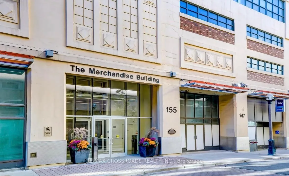 Front of Unit 732, 155 Dalhousie Street