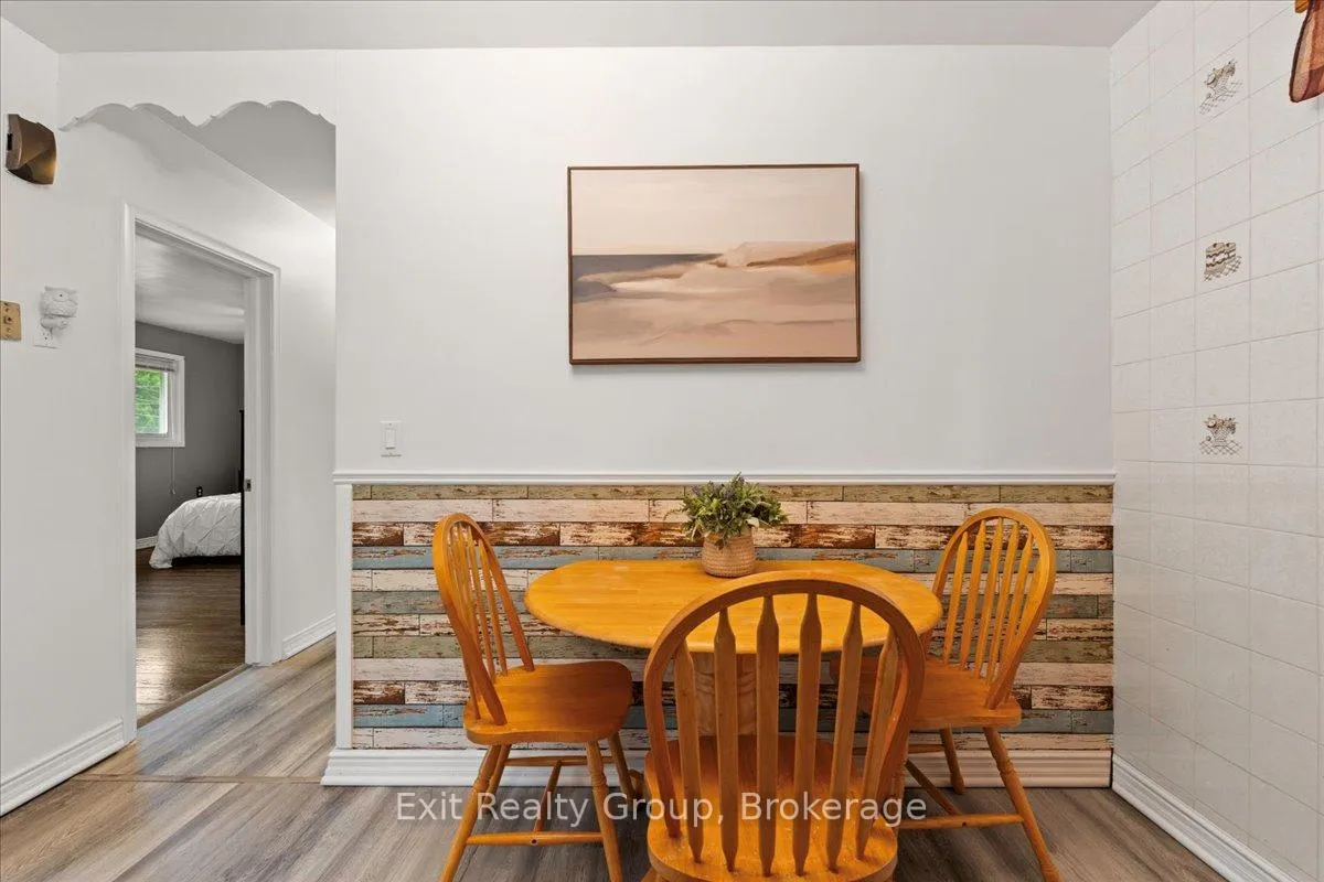 Photo 8 of 29 Barry Road, Quinte West, Murray Ward — HOMEH
