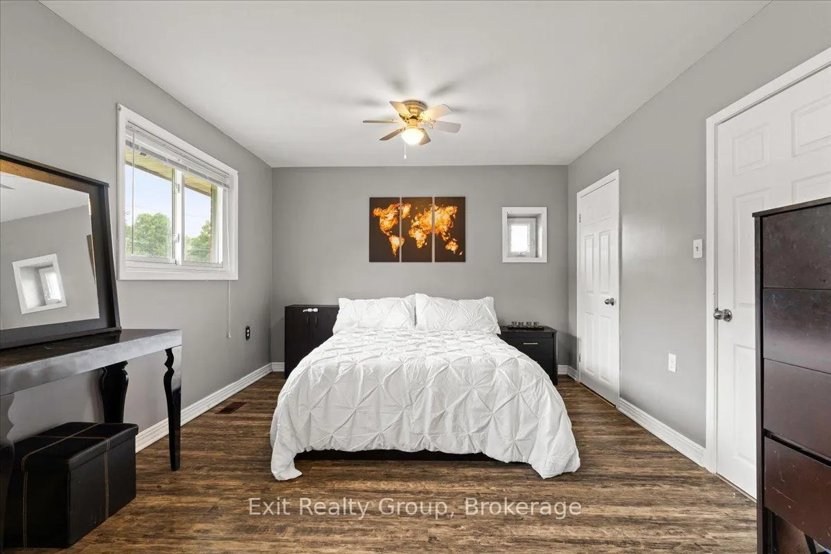 Photo 13 of 29 Barry Road, Quinte West, Murray Ward — HOMEH