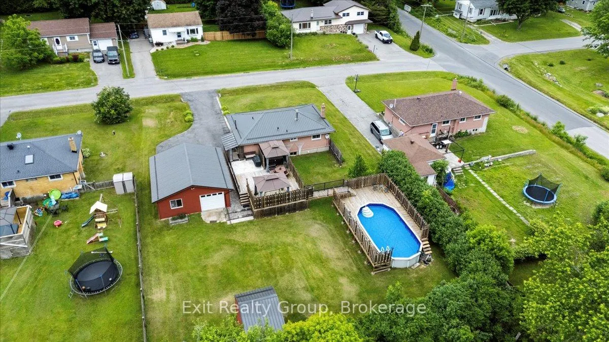 Photo 40 of 29 Barry Road, Quinte West, Murray Ward — HOMEH