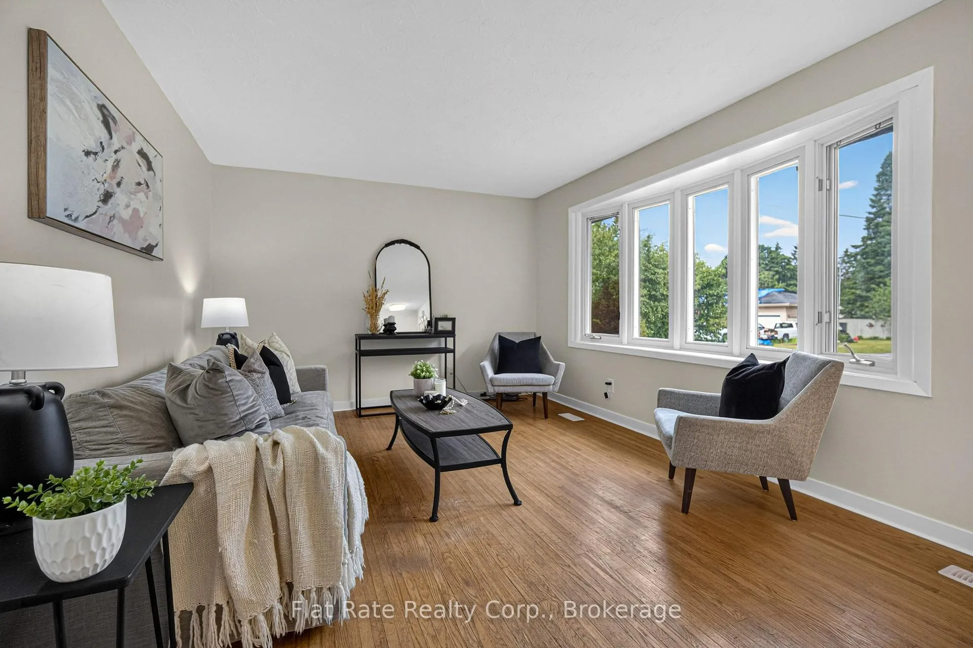 Photo 3 of 1268 Beavis Boulevard, Selwyn — HOMEH