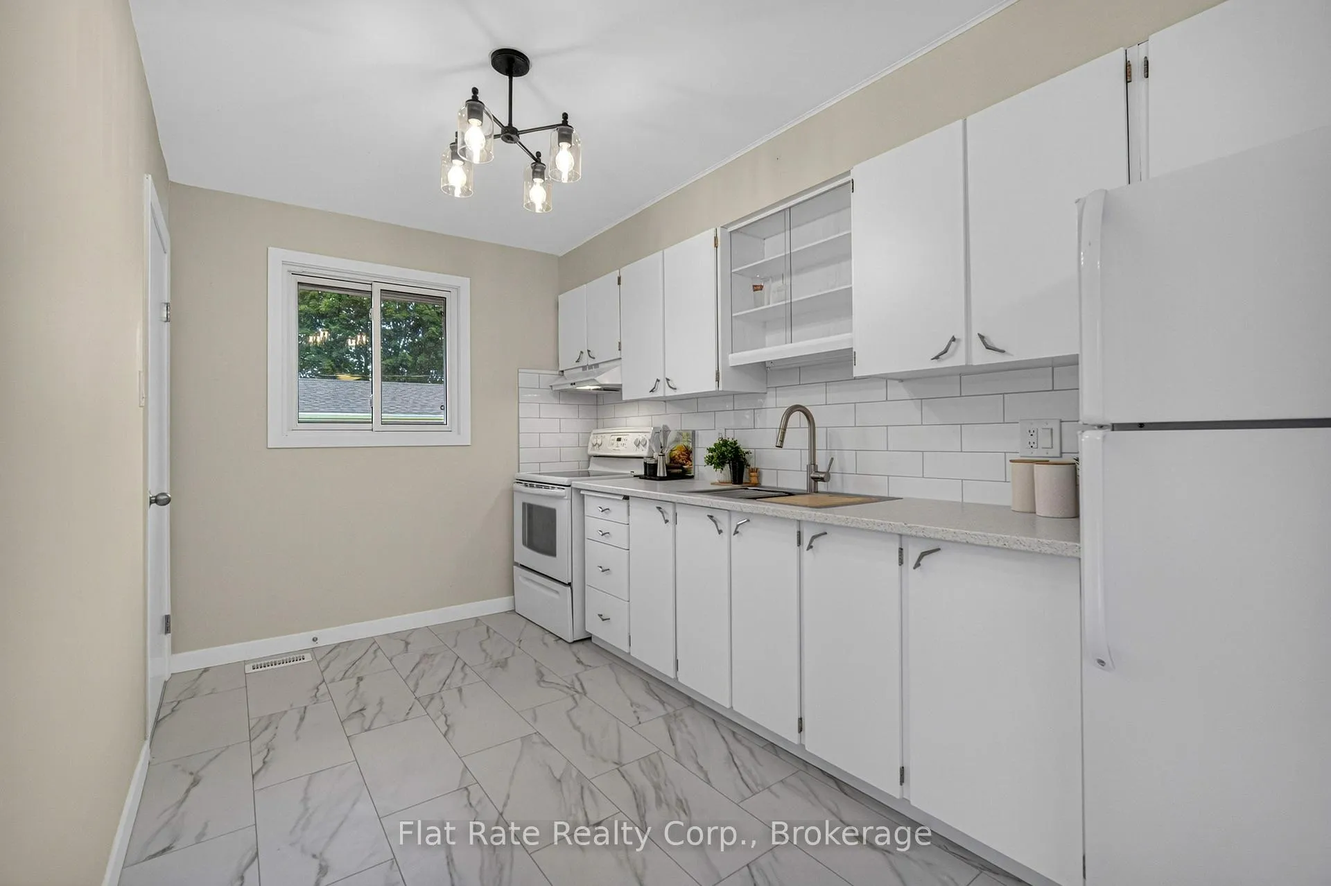 Photo 8 of 1268 Beavis Boulevard, Selwyn — HOMEH