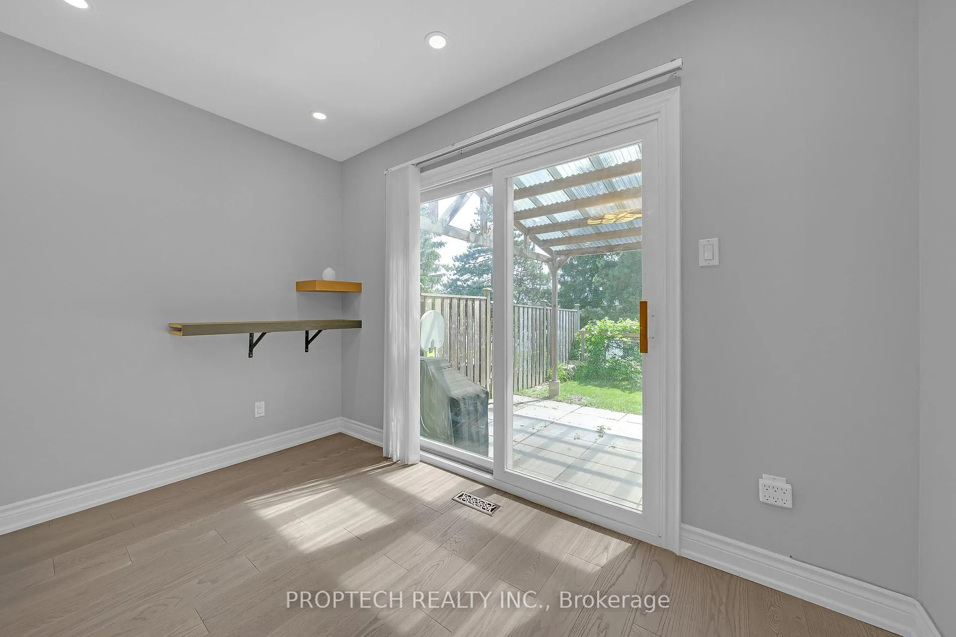 Photo 6 of 19 Clydesdale Road, Markham, Milliken Mills West — HOMEH