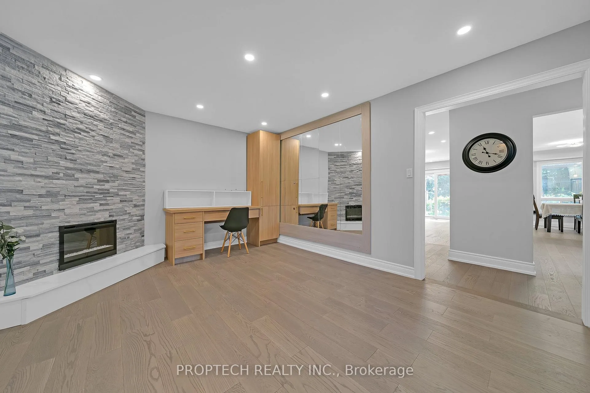 Photo 15 of 19 Clydesdale Road, Markham, Milliken Mills West — HOMEH