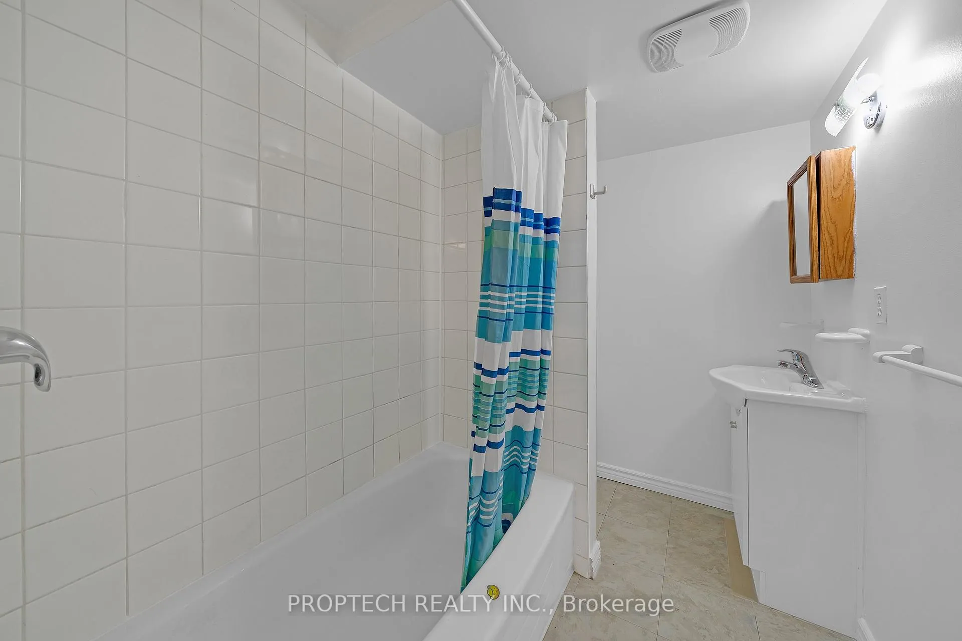 Photo 29 of 19 Clydesdale Road, Markham, Milliken Mills West — HOMEH