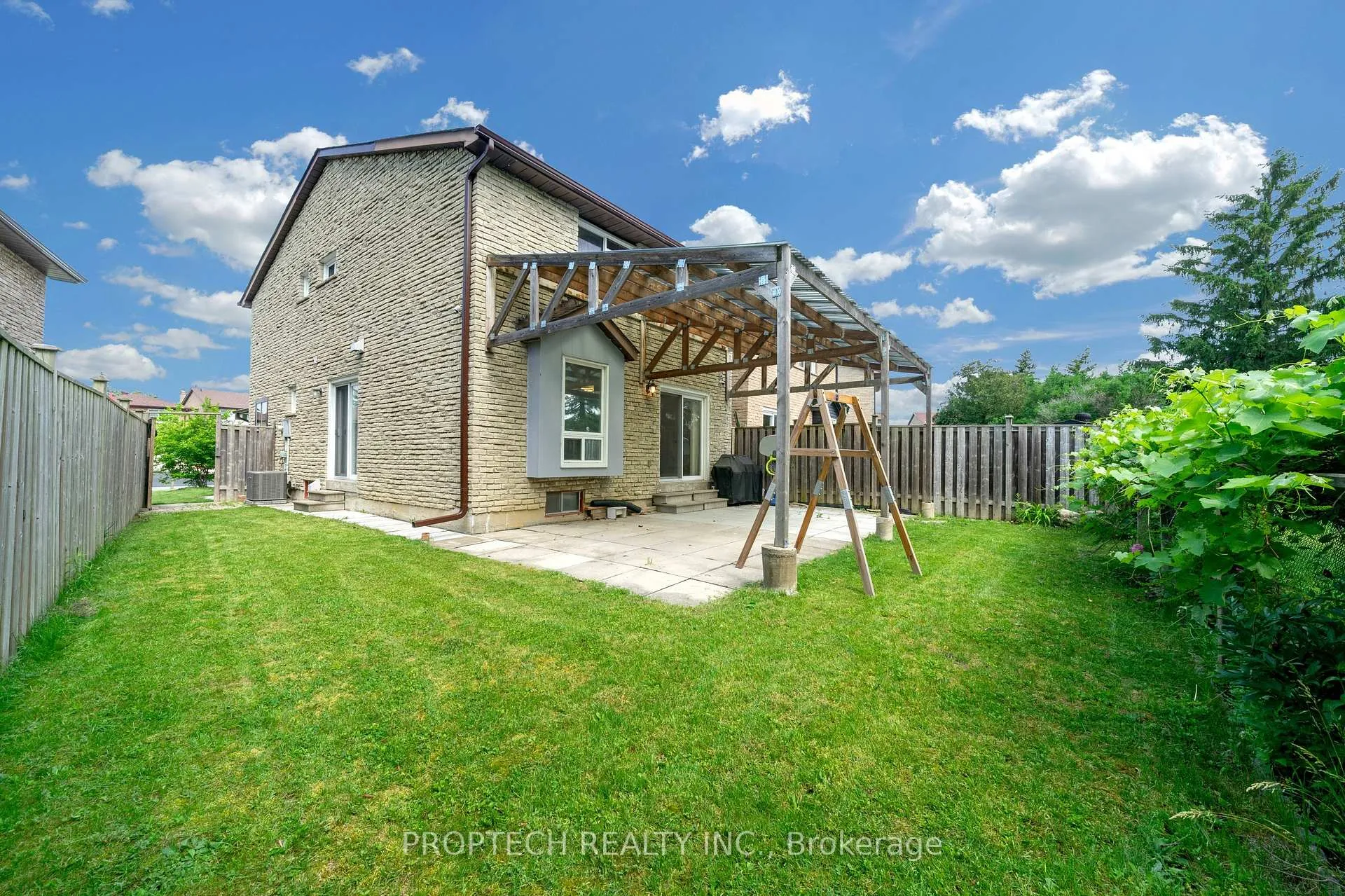 Photo 32 of 19 Clydesdale Road, Markham, Milliken Mills West — HOMEH