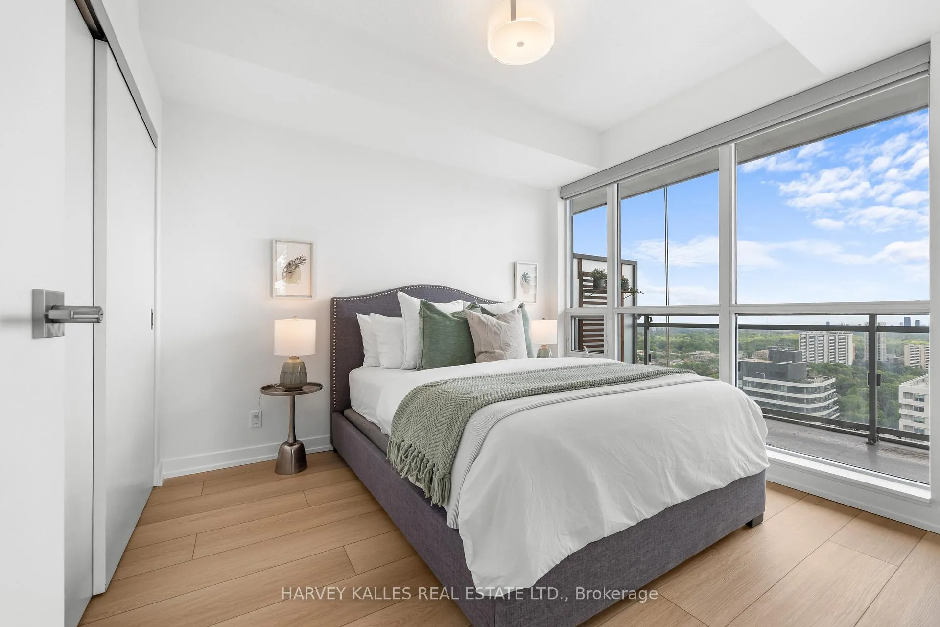 Photo 15 of Unit 2820, 98 Lillian Street, Toronto, Mount Pleasant West — HOMEH