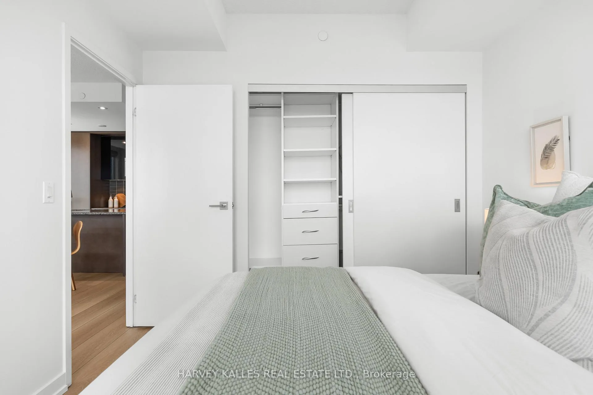Photo 17 of Unit 2820, 98 Lillian Street, Toronto, Mount Pleasant West — HOMEH