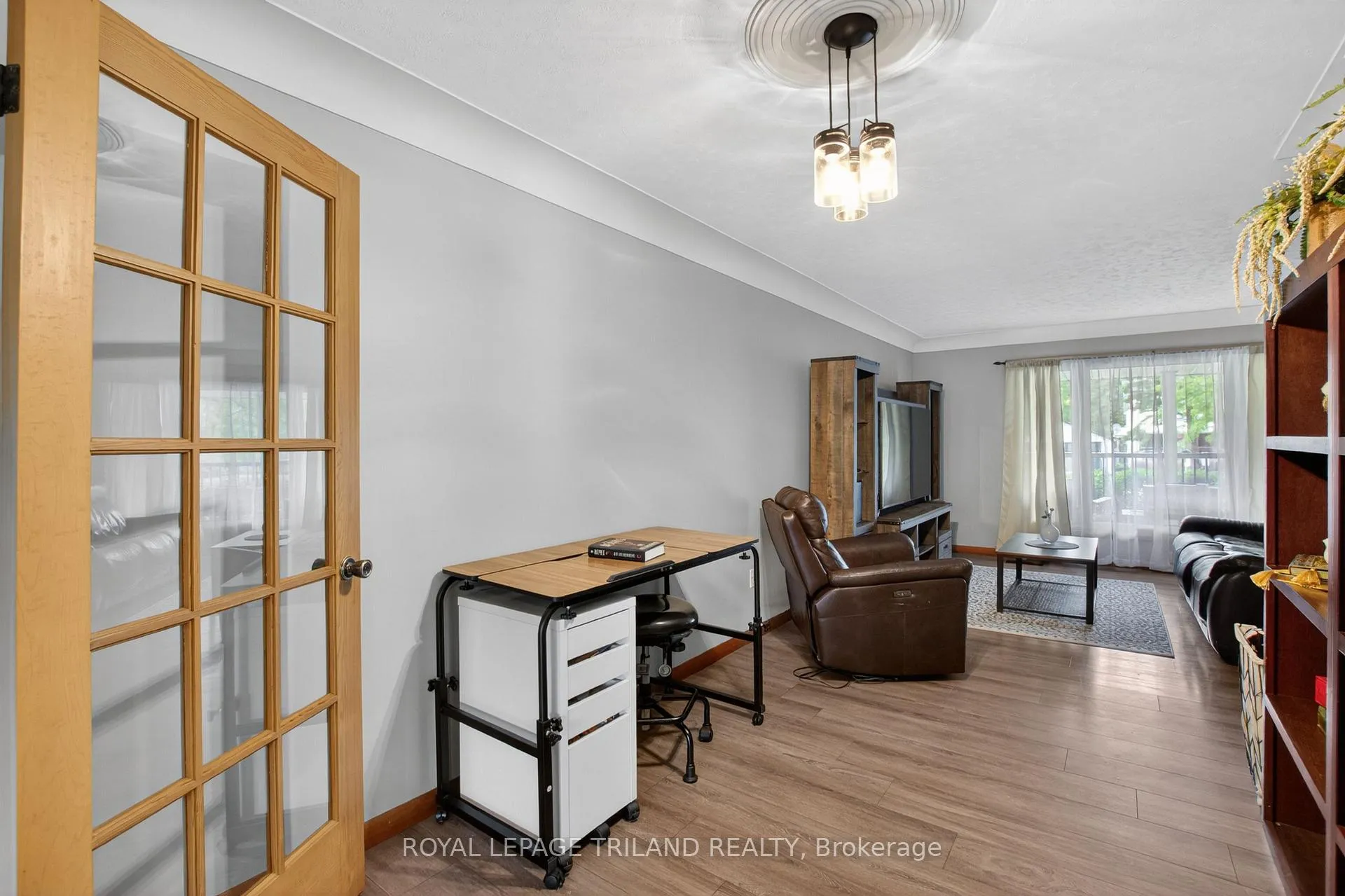 Photo 11 of 279 Forest Avenue, St. Thomas — HOMEH