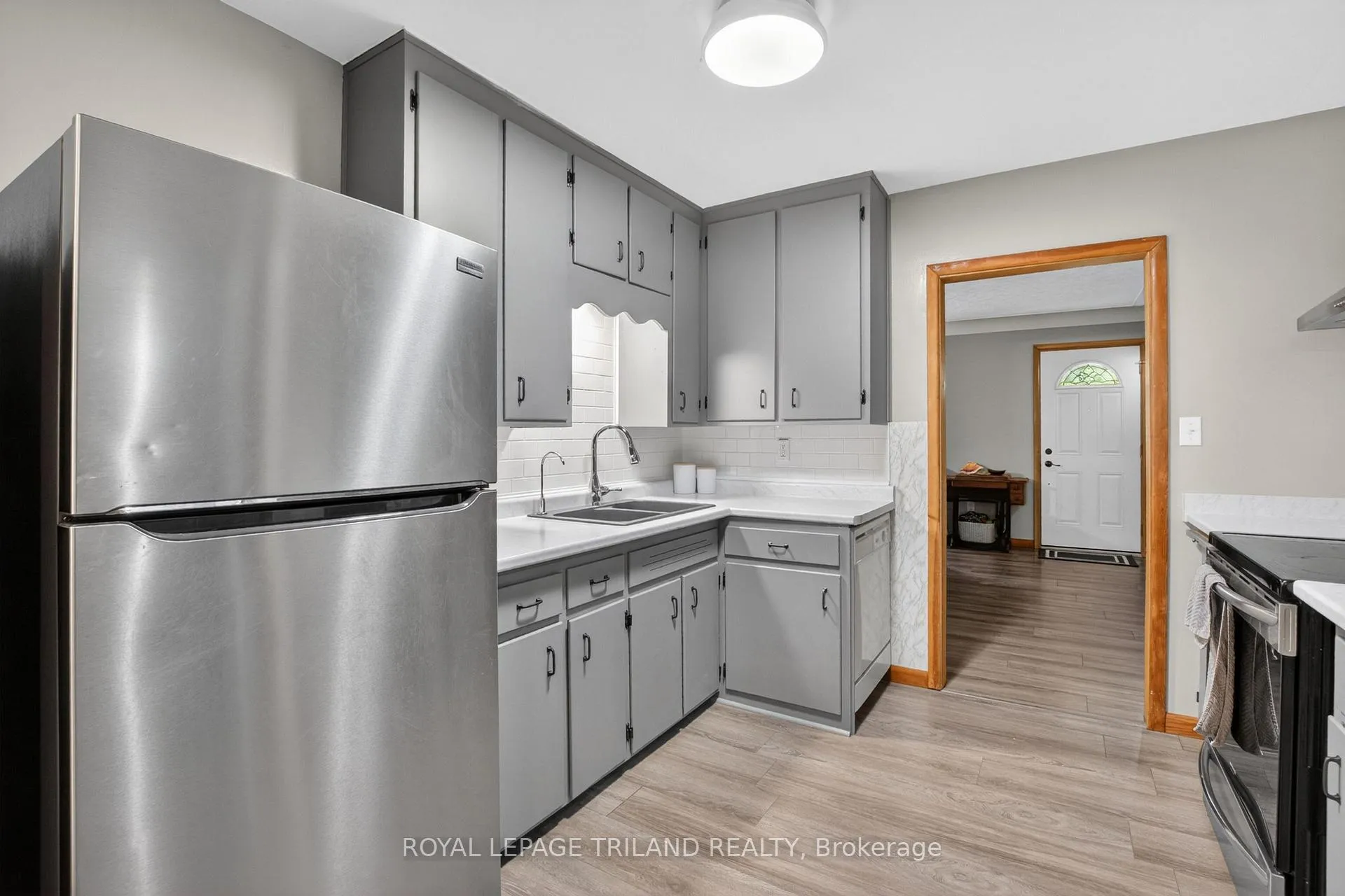 Photo 13 of 279 Forest Avenue, St. Thomas — HOMEH