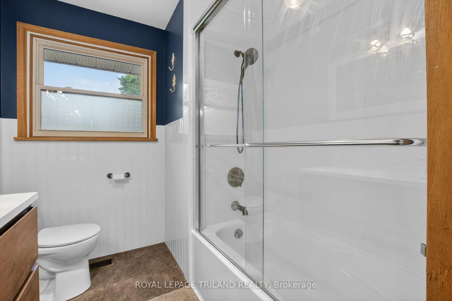 Photo 31 of 279 Forest Avenue, St. Thomas — HOMEH