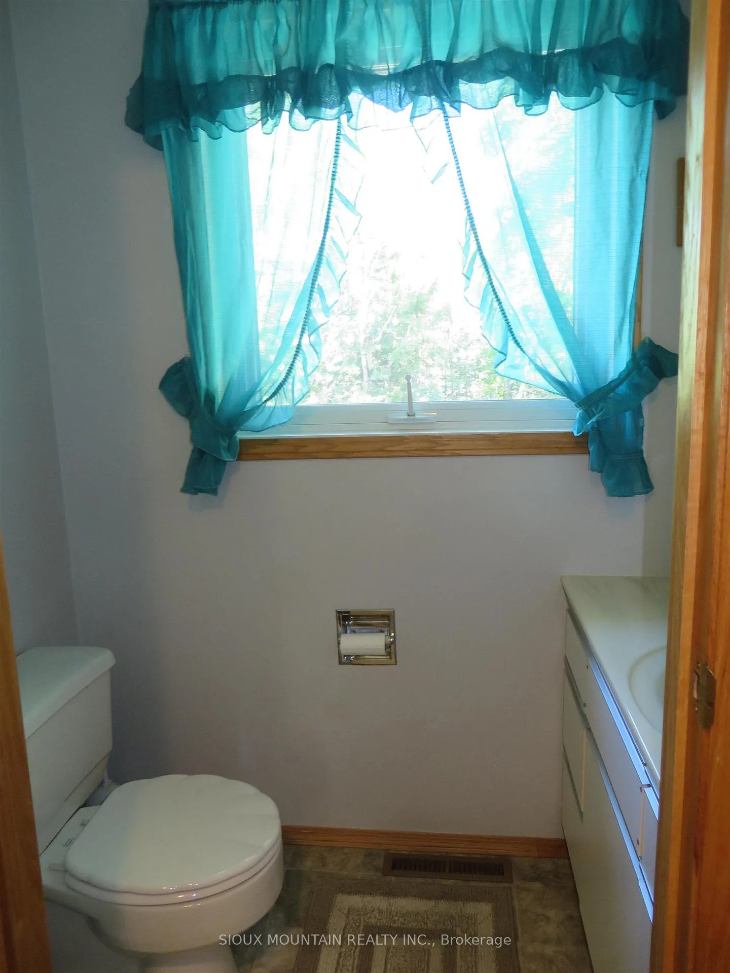 Photo 14 of 141 Forest Drive, Sioux Lookout — HOMEH