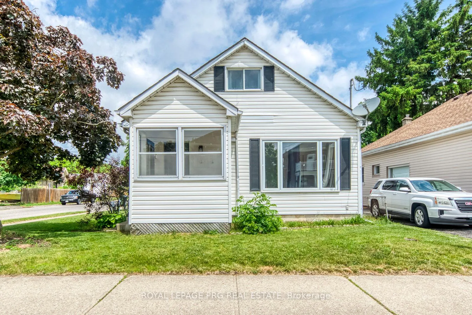 Photo 3 of 54 Walter Street, Brantford, Eagle Place East — HOMEH