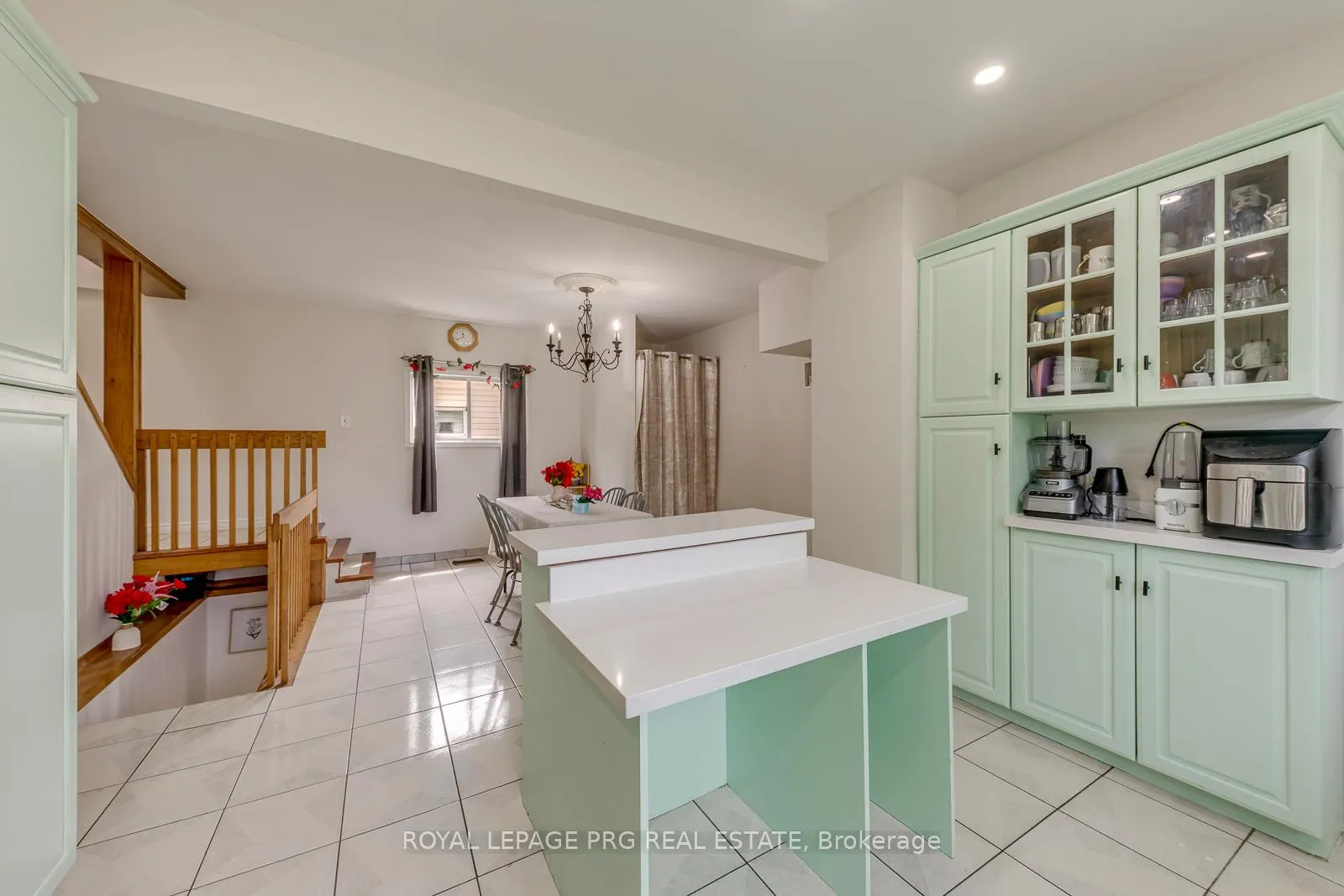 Photo 20 of 54 Walter Street, Brantford, Eagle Place East — HOMEH