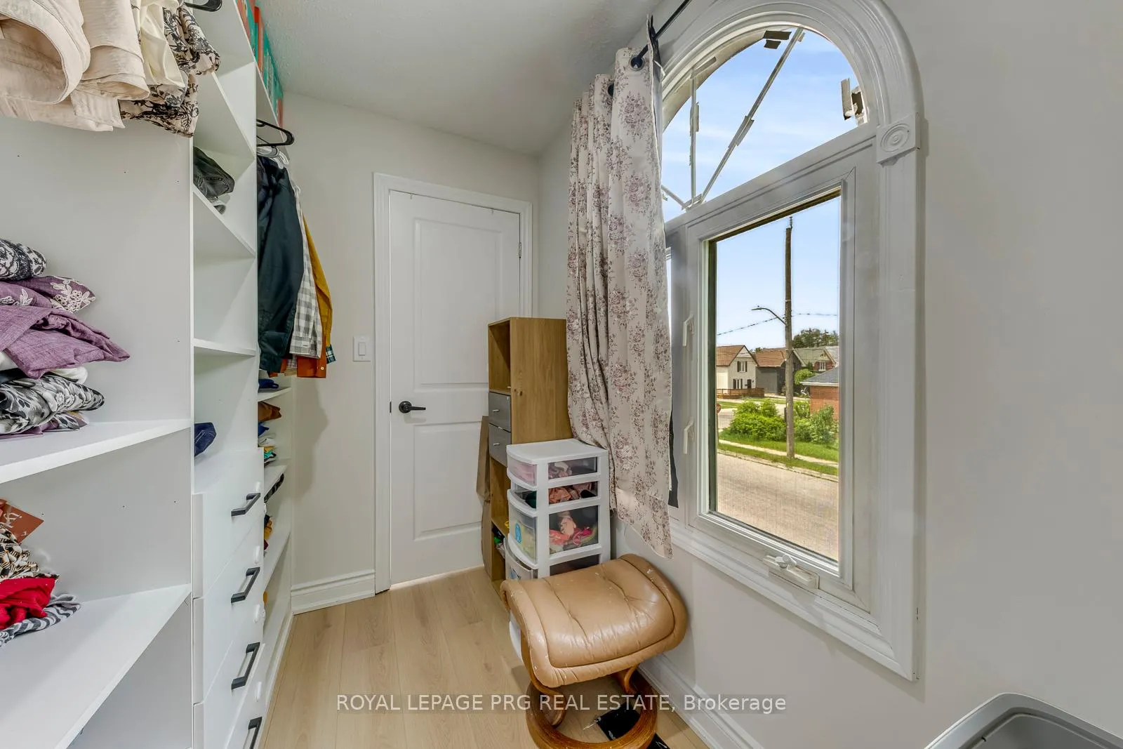 Photo 29 of 54 Walter Street, Brantford, Eagle Place East — HOMEH
