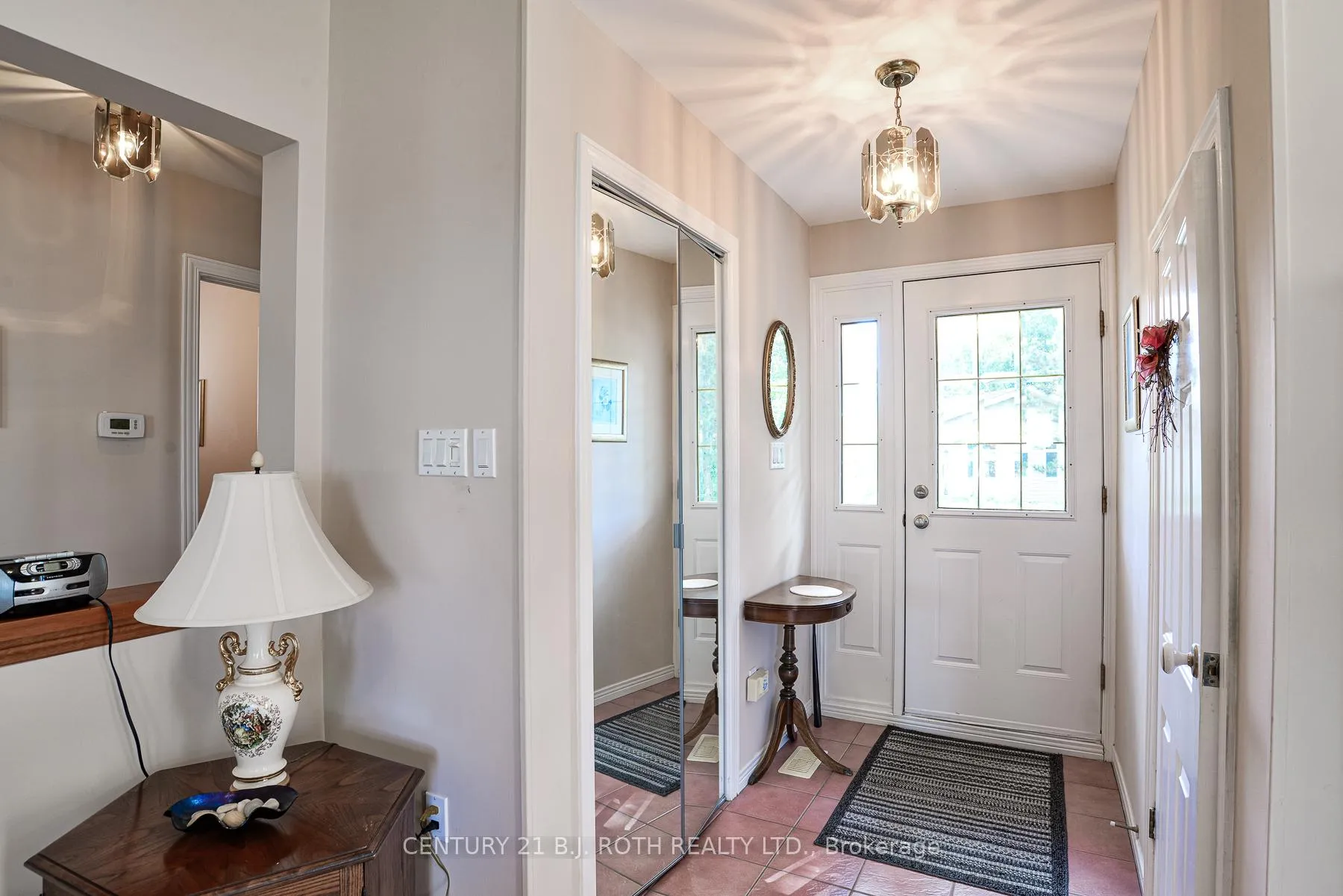 Photo 5 of 100 Lake Avenue, Ramara, Brechin — HOMEH