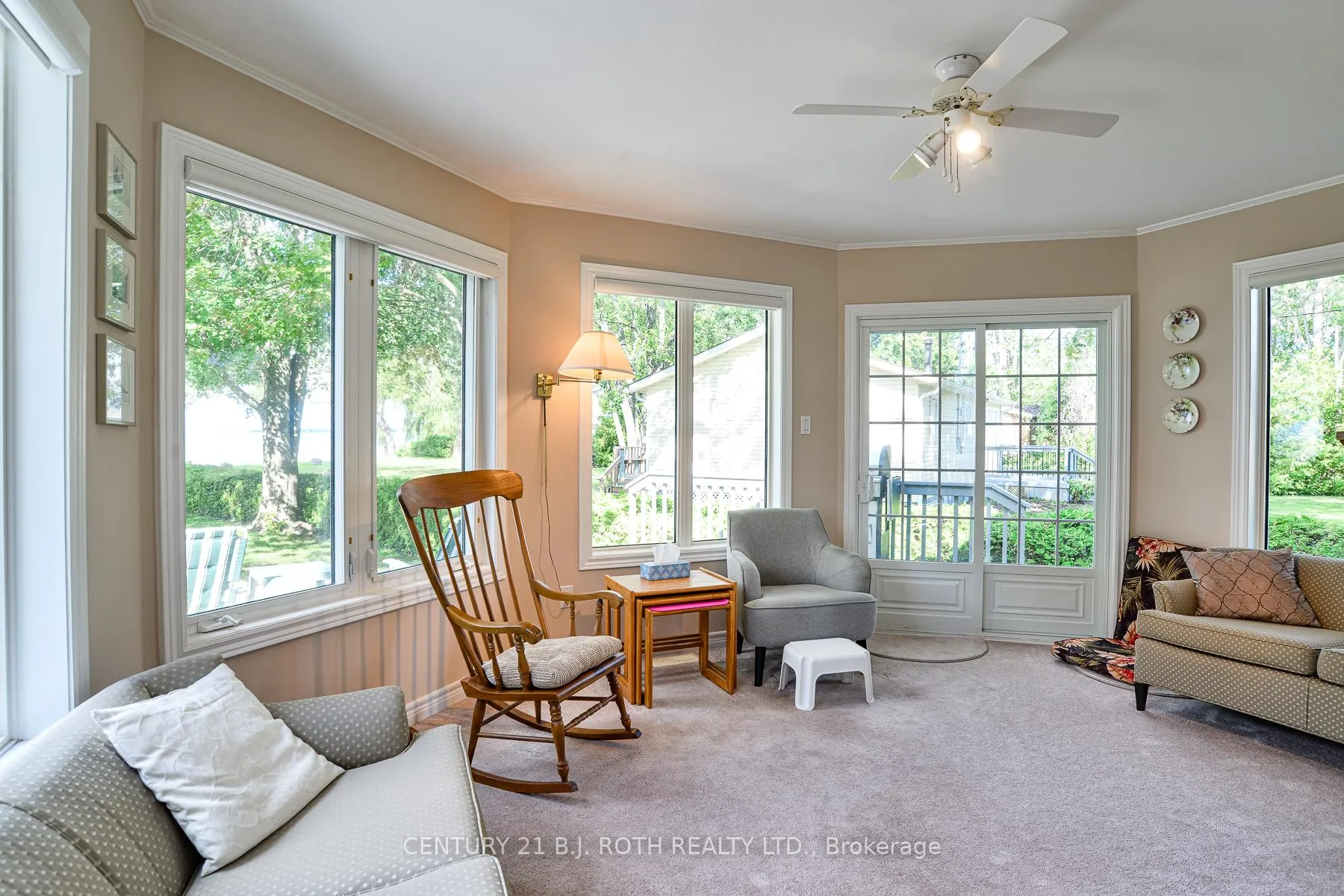 Photo 10 of 100 Lake Avenue, Ramara, Brechin — HOMEH