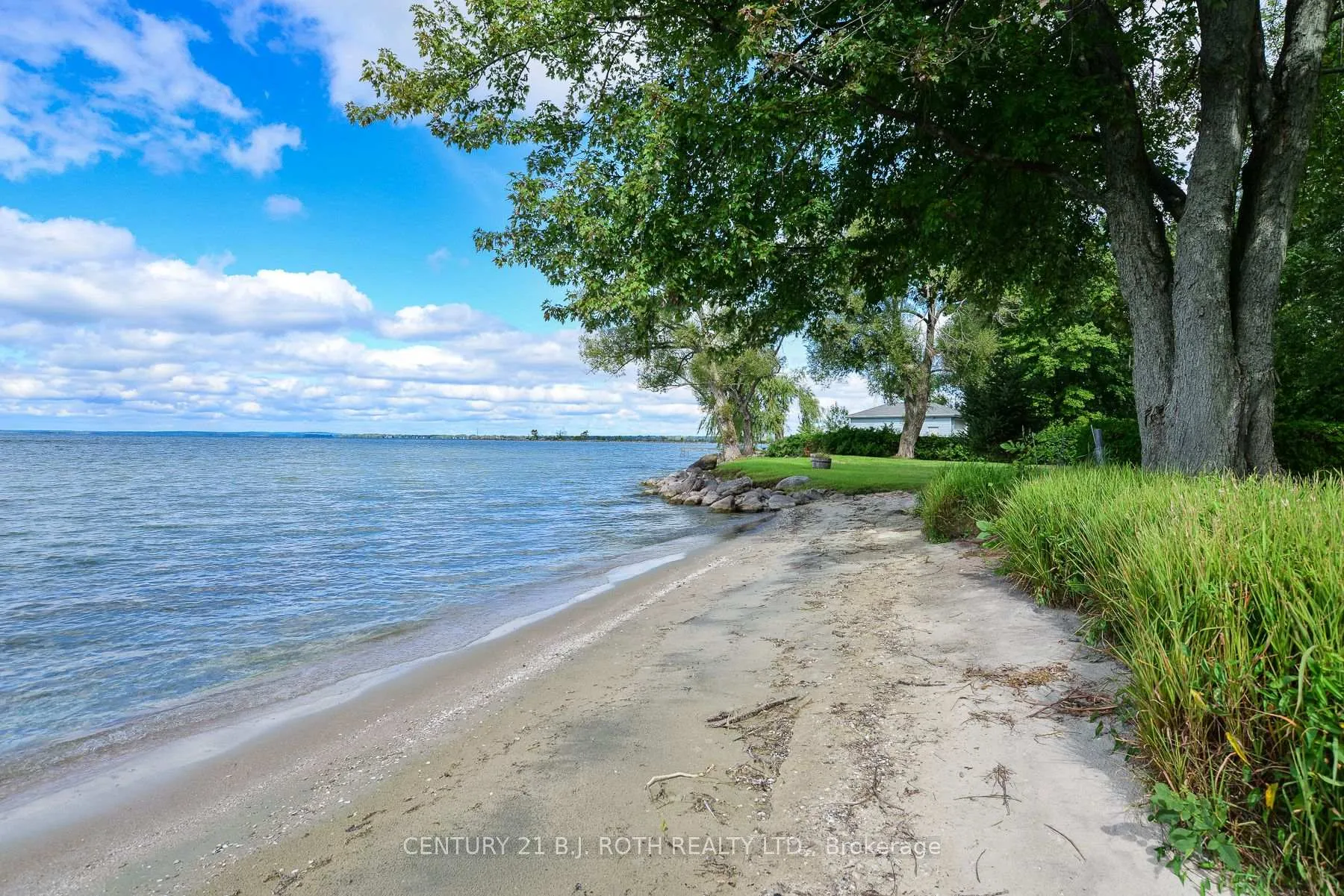 Photo 30 of 100 Lake Avenue, Ramara, Brechin — HOMEH