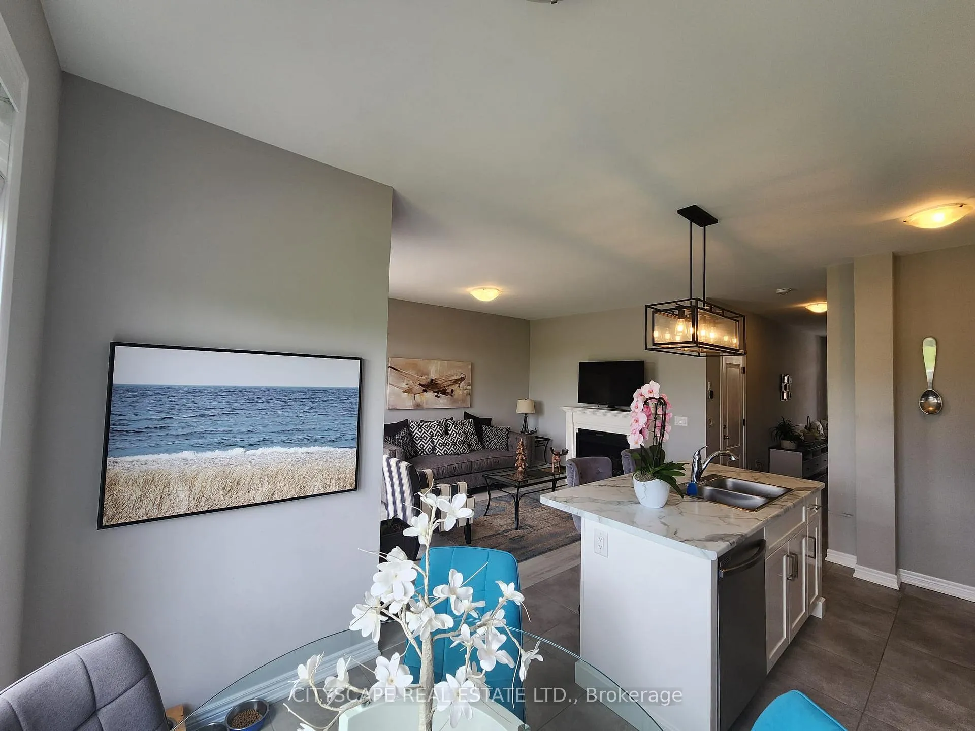 Photo 2 of 27 Lamb Crescent, Thorold, Hurricane/Merrittville — HOMEH