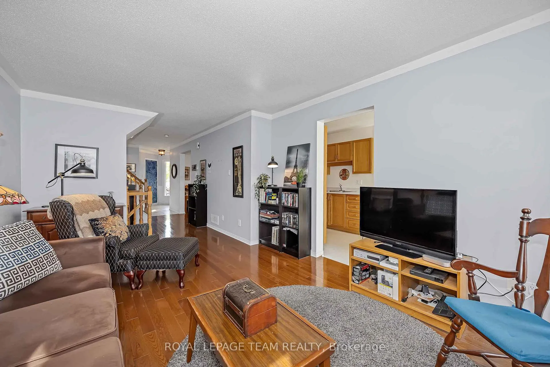 Photo 13 of 23 Roblyn Way, Ottawa, Barrhaven East — HOMEH