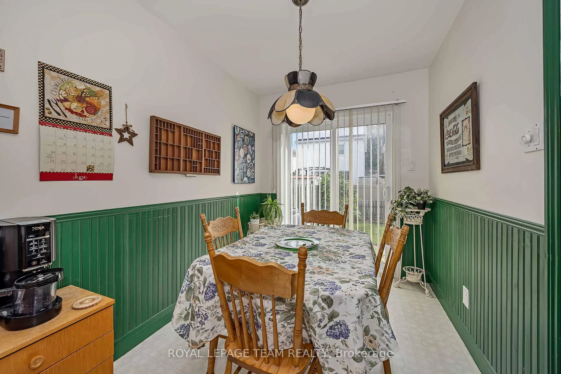 Photo 18 of 23 Roblyn Way, Ottawa, Barrhaven East — HOMEH