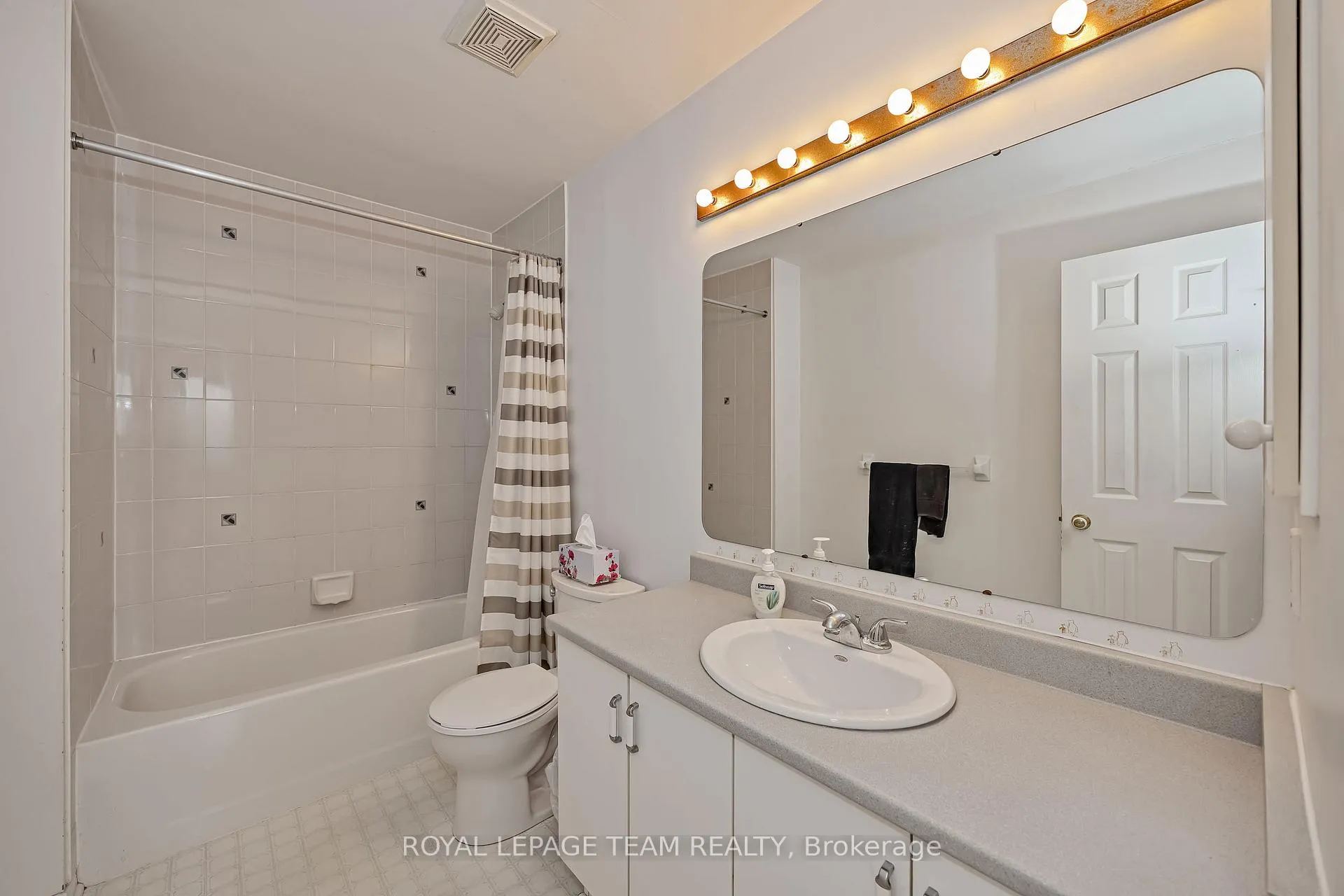 Photo 32 of 23 Roblyn Way, Ottawa, Barrhaven East — HOMEH