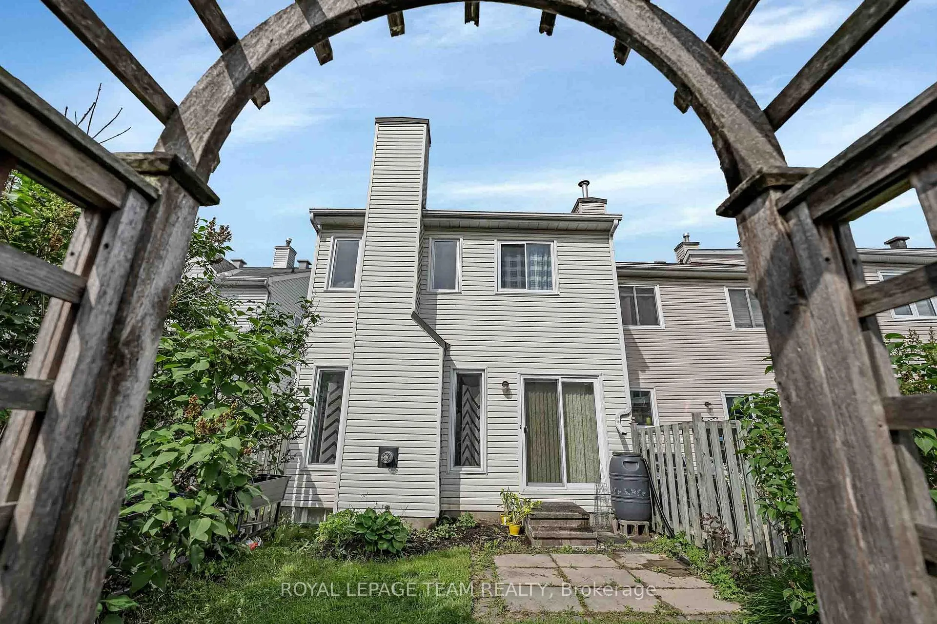 Photo 37 of 23 Roblyn Way, Ottawa, Barrhaven East — HOMEH