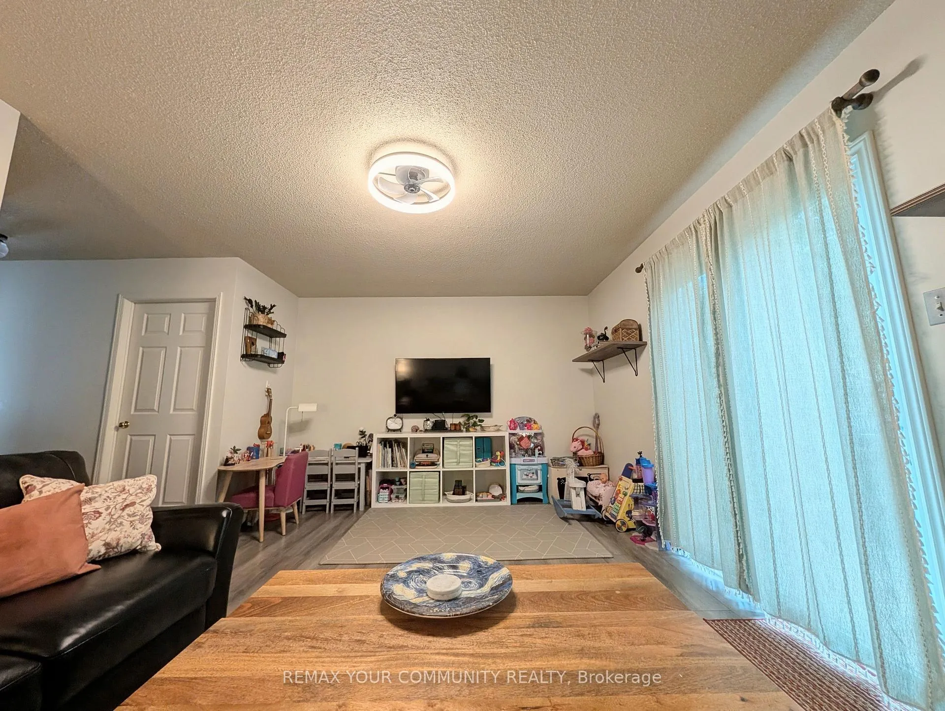 Photo 8 of 507 Pineview Gardens, Shelburne — HOMEH