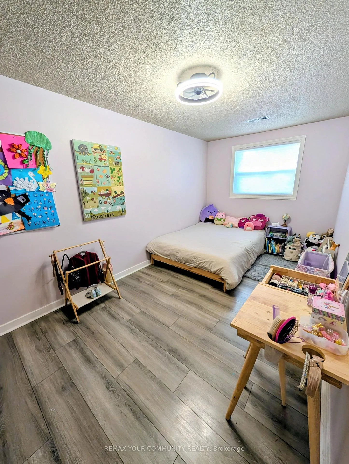 Photo 12 of 507 Pineview Gardens, Shelburne — HOMEH