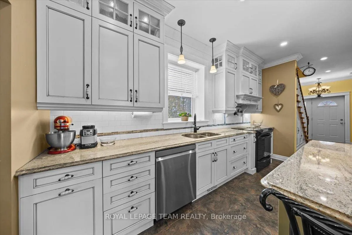 Photo 11 of 28 Perth Street, Elizabethtown-Kitley, Elizabethtown Kitley (Old Kitley) Twp — HOMEH