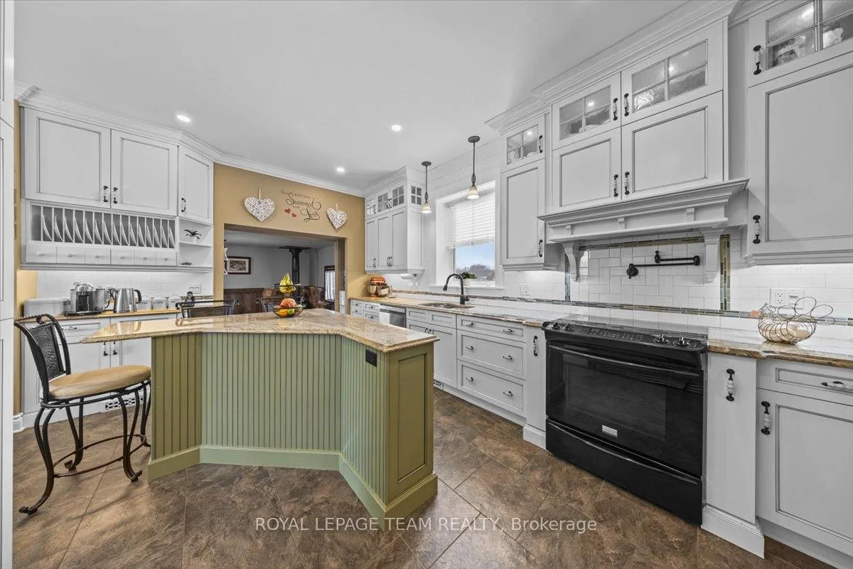 Photo 13 of 28 Perth Street, Elizabethtown-Kitley, Elizabethtown Kitley (Old Kitley) Twp — HOMEH