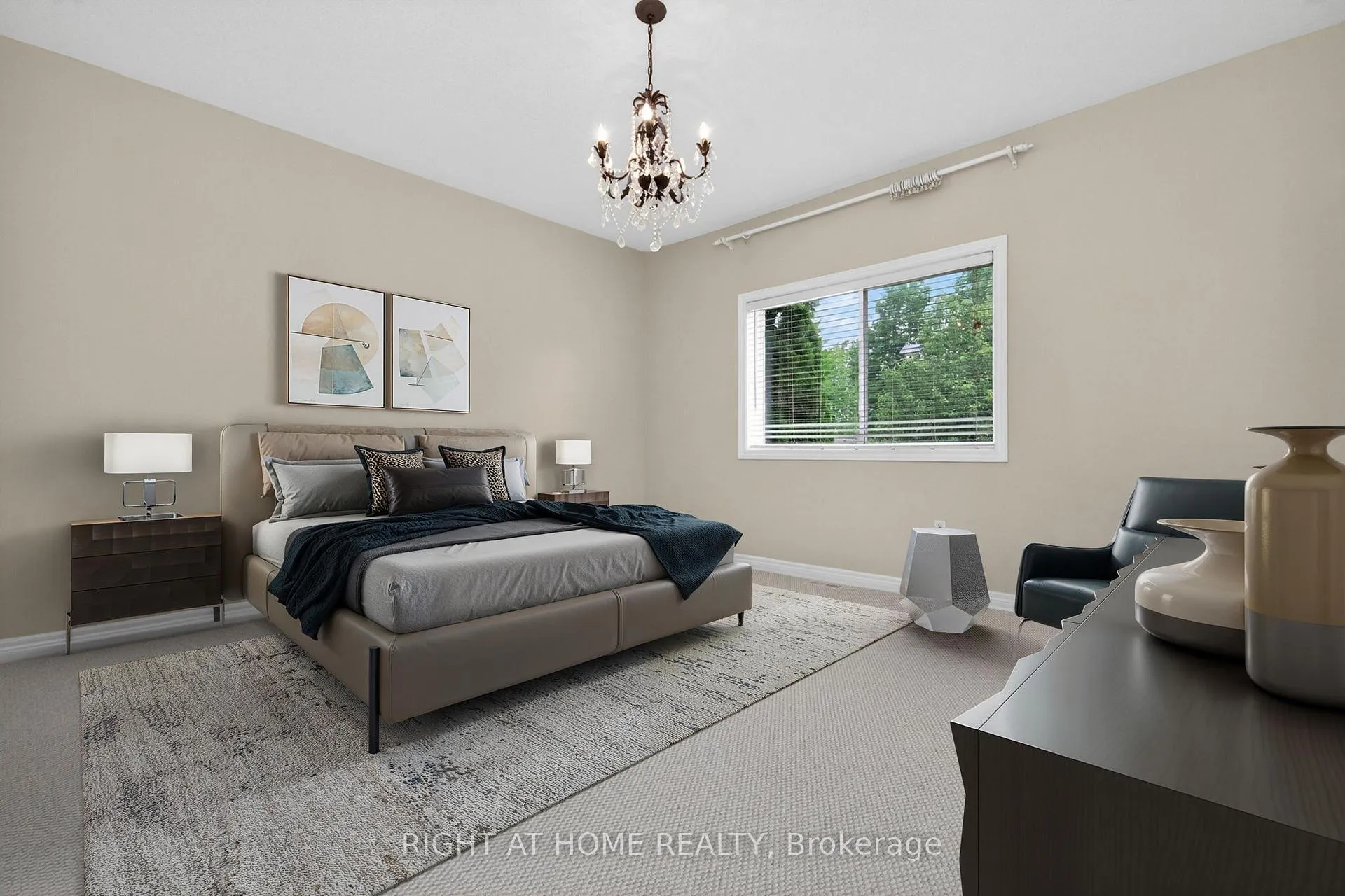 Photo 35 of 13 Thrushwood Drive, Barrie, 400 West — HOMEH