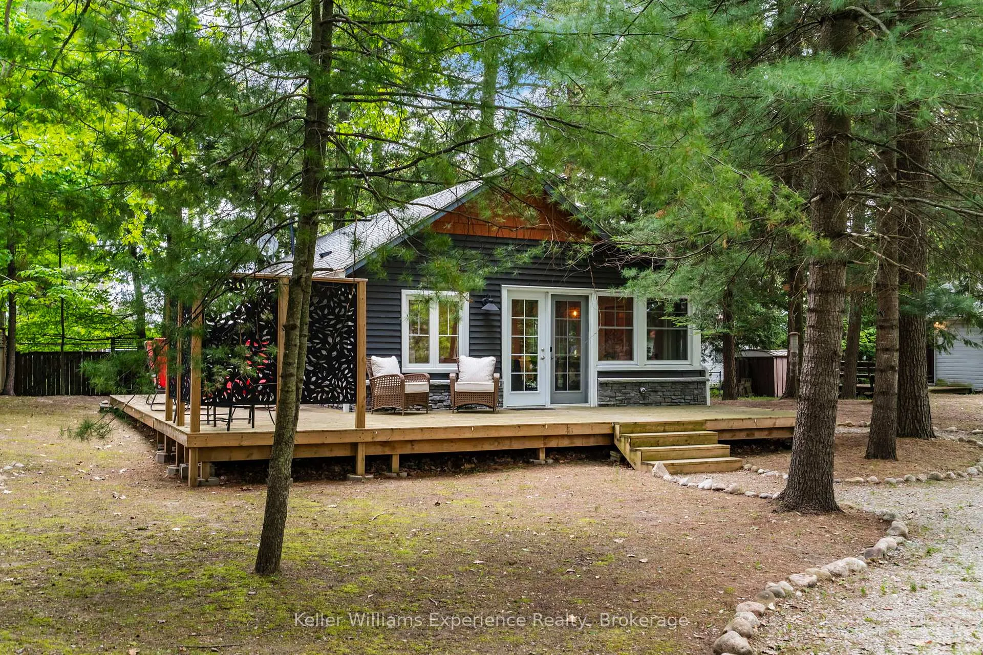 Photo 2 of 14 Thunder Bay Lane, Tiny, Rural Tiny — HOMEH
