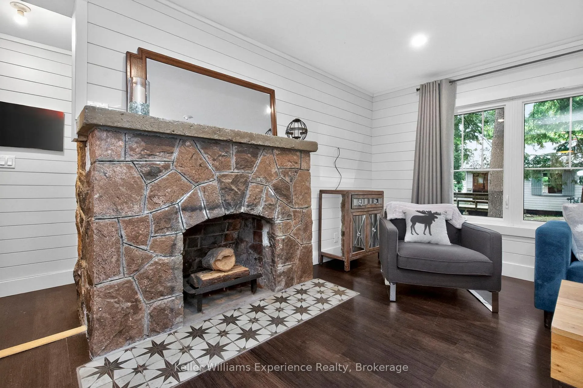 Photo 10 of 14 Thunder Bay Lane, Tiny, Rural Tiny — HOMEH