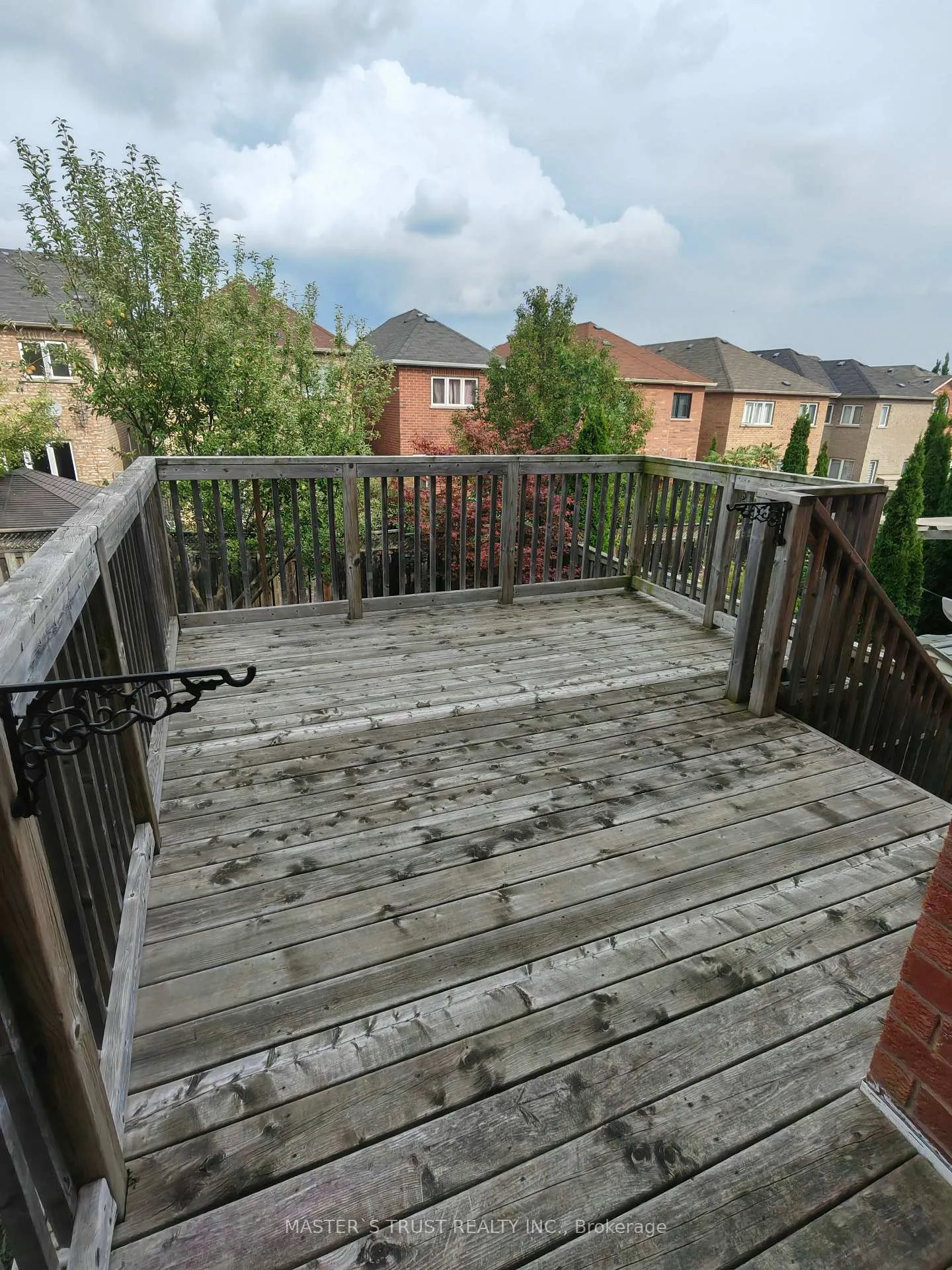 Photo 7 of 15 Big Hill Crescent, Vaughan, Patterson — HOMEH