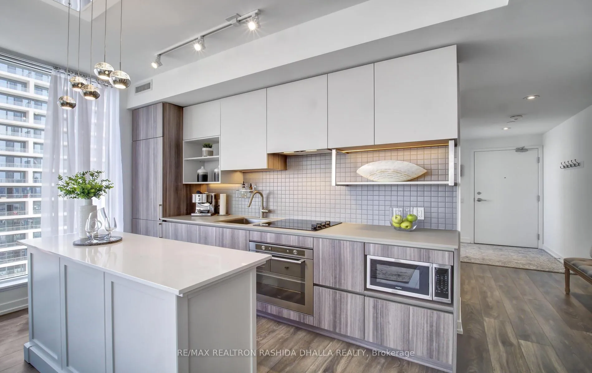 Photo 14 of Unit 1702, 898 Portage Parkway, Vaughan, Vaughan Corporate Centre — HOMEH